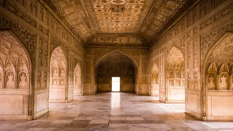 Thrones, tales and turrets