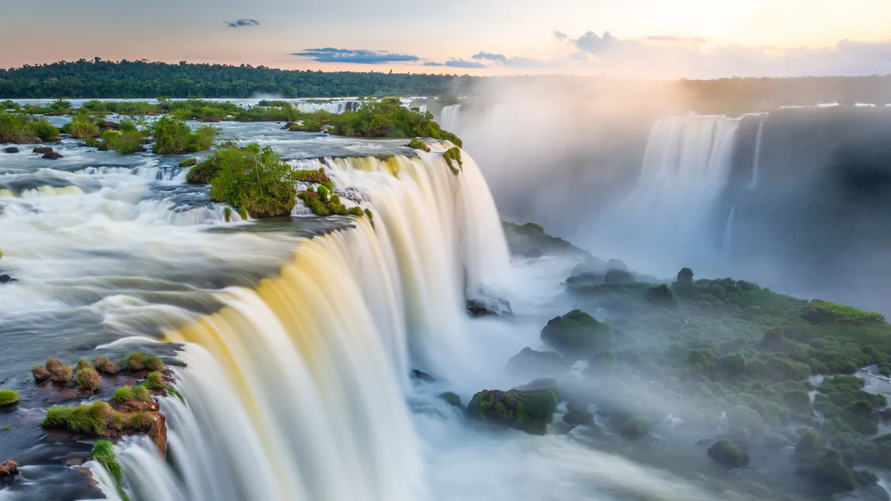 Quedas ecoam entre na&ccedil;&otilde;es